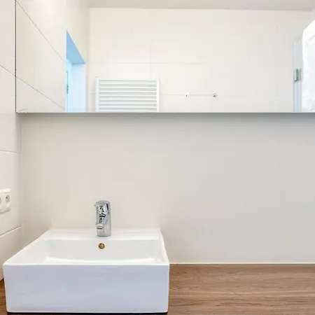 Bright With Sunny Terrace And Parking Διαμέρισμα Knokke-Heist